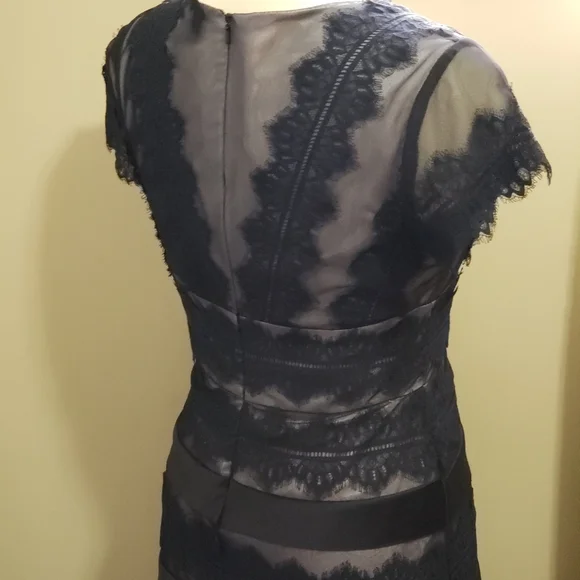 Dress - Picture 4 of 6